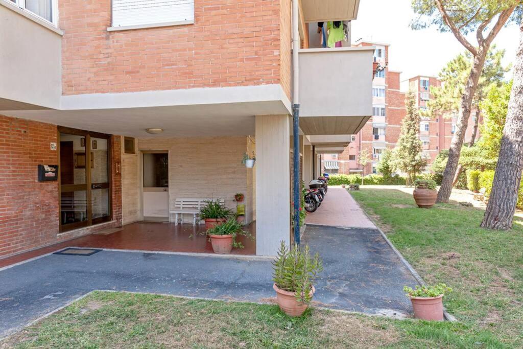 Free Parking Appartamento 5 Stelle Elegante Con Suite ลีวอร์โน ภายนอก รูปภาพ