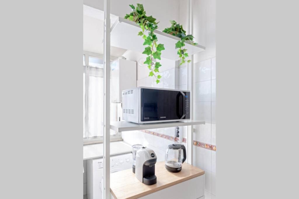 Free Parking Appartamento 5 Stelle Elegante Con Suite ลีวอร์โน ภายนอก รูปภาพ