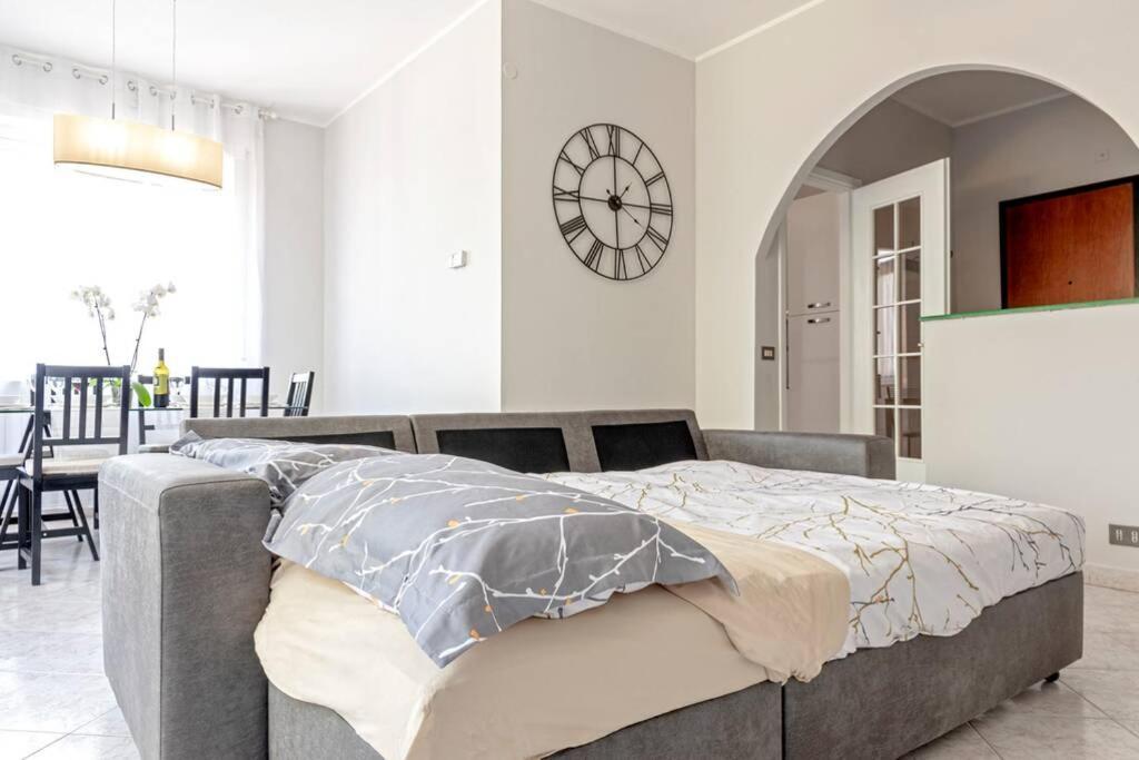 Free Parking Appartamento 5 Stelle Elegante Con Suite ลีวอร์โน ภายนอก รูปภาพ